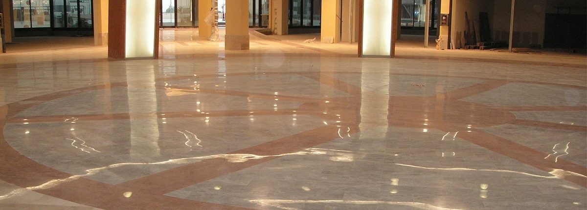 Restauración de terrazo en local comercial de Jerez de la Frontera